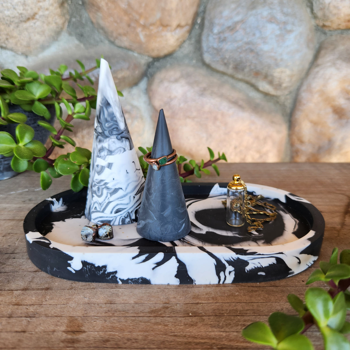 (#1114) Charcoal/White Jesmonite Jewelry Tray Set