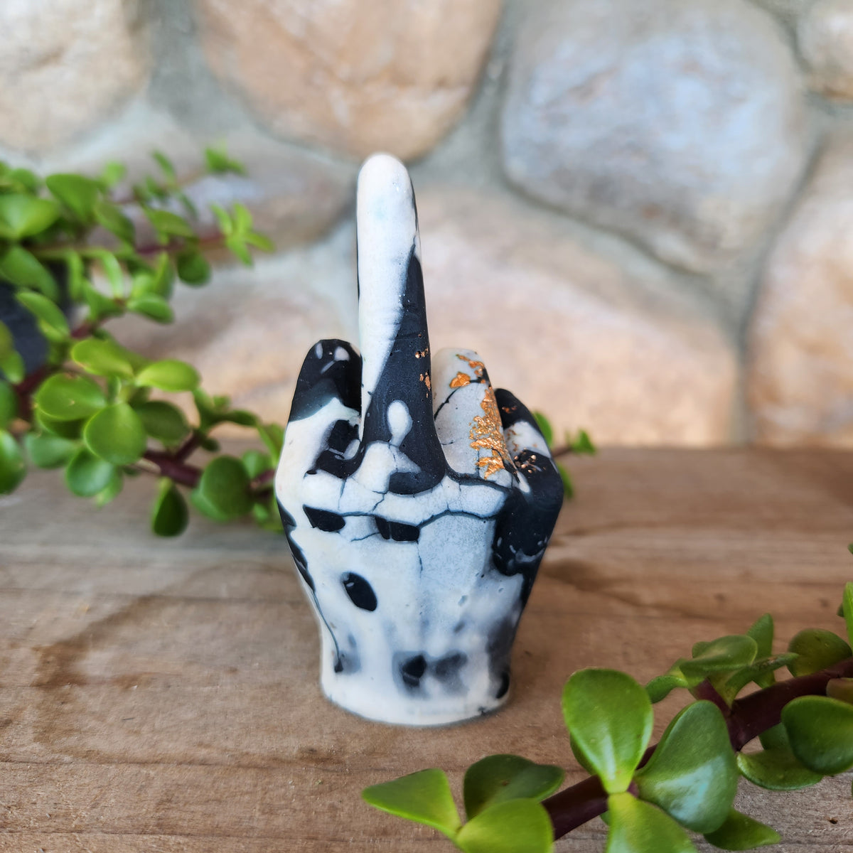 (#1115) Jesmonite Middle Finger Ring Holder - B&W