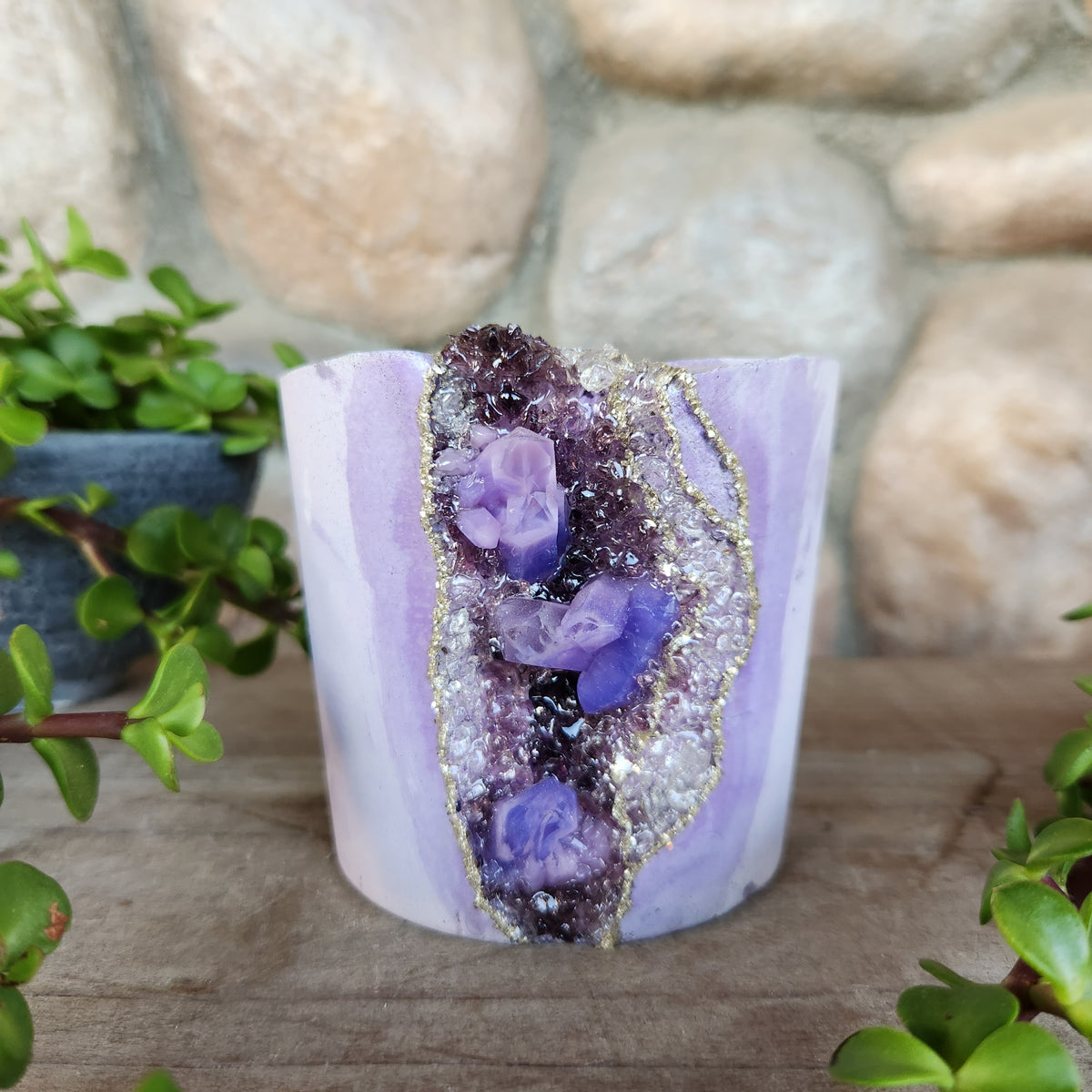 (#1144) Light Amethyst Crystal Geode - Sm Pot/Straight