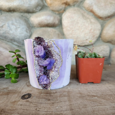 (#1144) Light Amethyst Crystal Geode - Sm Pot/Straight