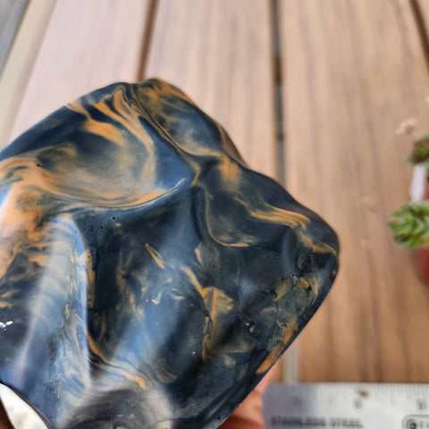 Jesmonite Indent Pot - Navy/Tan Marbled